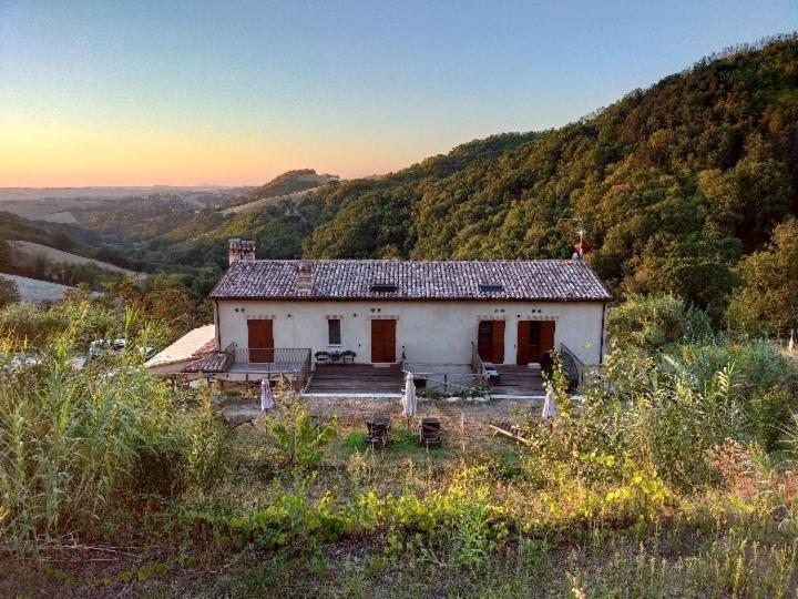 Ferienwohnung Ca`Rosei Monteciccardo Exterior foto
