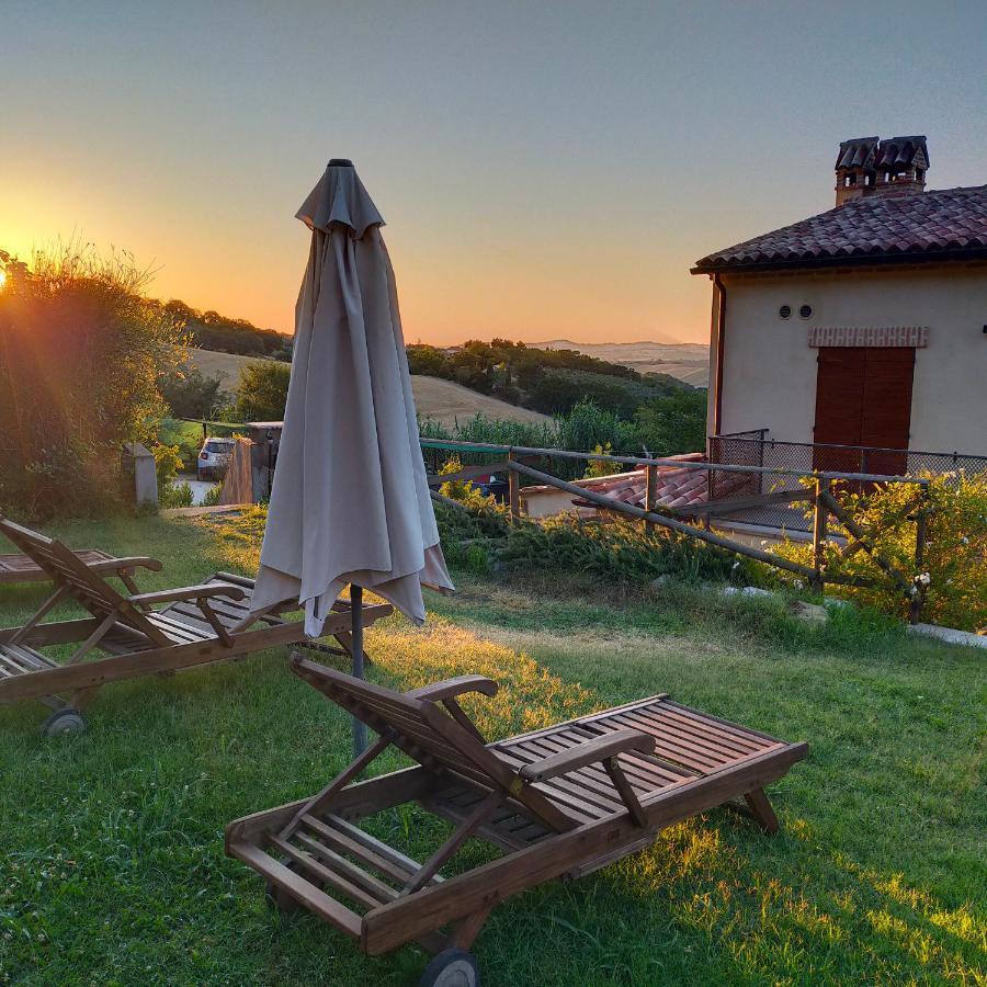 Ferienwohnung Ca`Rosei Monteciccardo Exterior foto