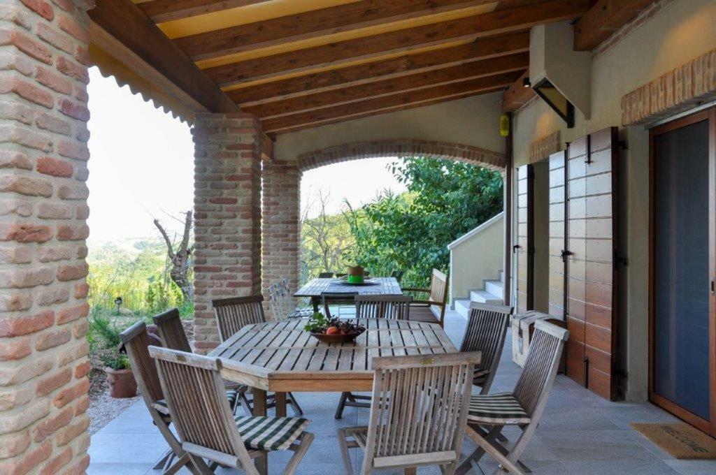 Ferienwohnung Ca`Rosei Monteciccardo Exterior foto
